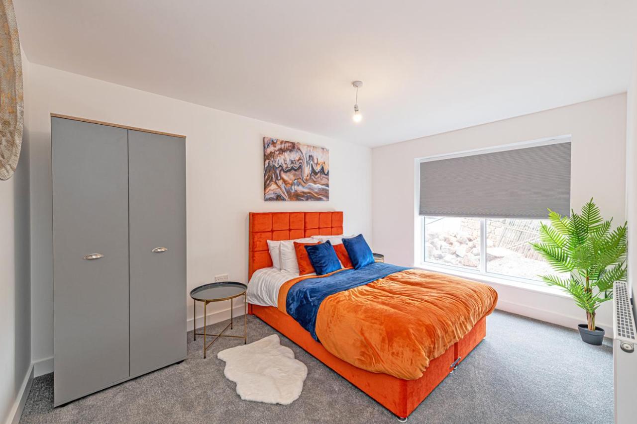 Gospel Heights Luxury Apartments With Parking Heswall Exteriér fotografie