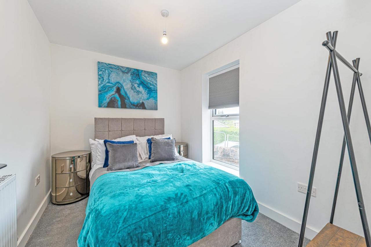 Gospel Heights Luxury Apartments With Parking Heswall Exteriér fotografie