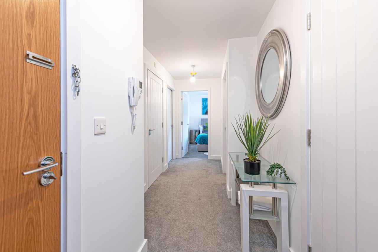 Gospel Heights Luxury Apartments With Parking Heswall Exteriér fotografie
