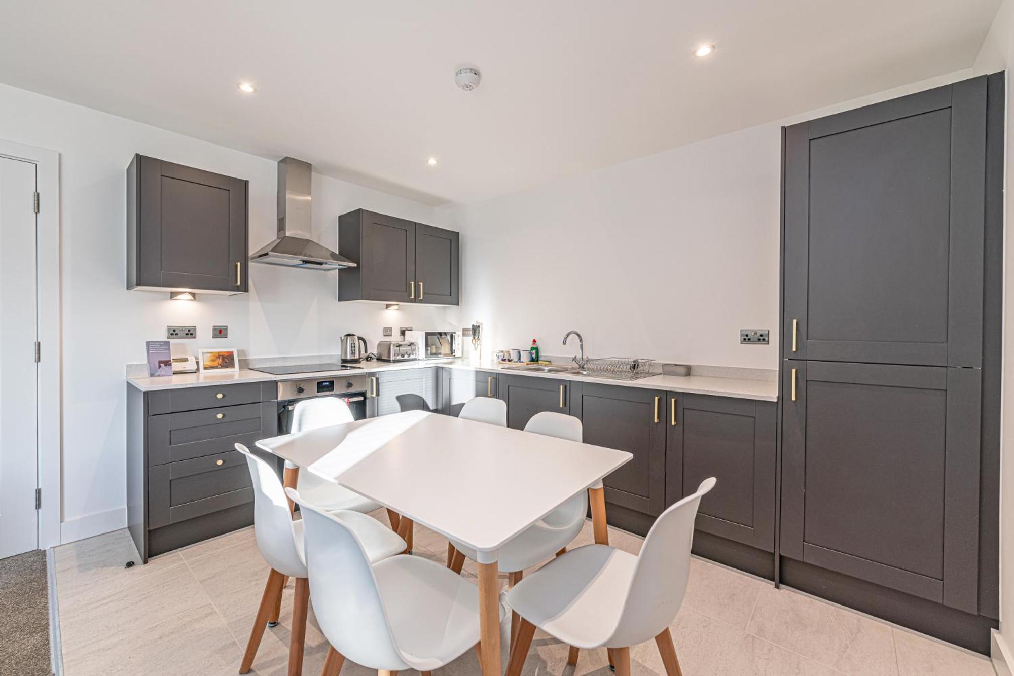 Gospel Heights Luxury Apartments With Parking Heswall Exteriér fotografie