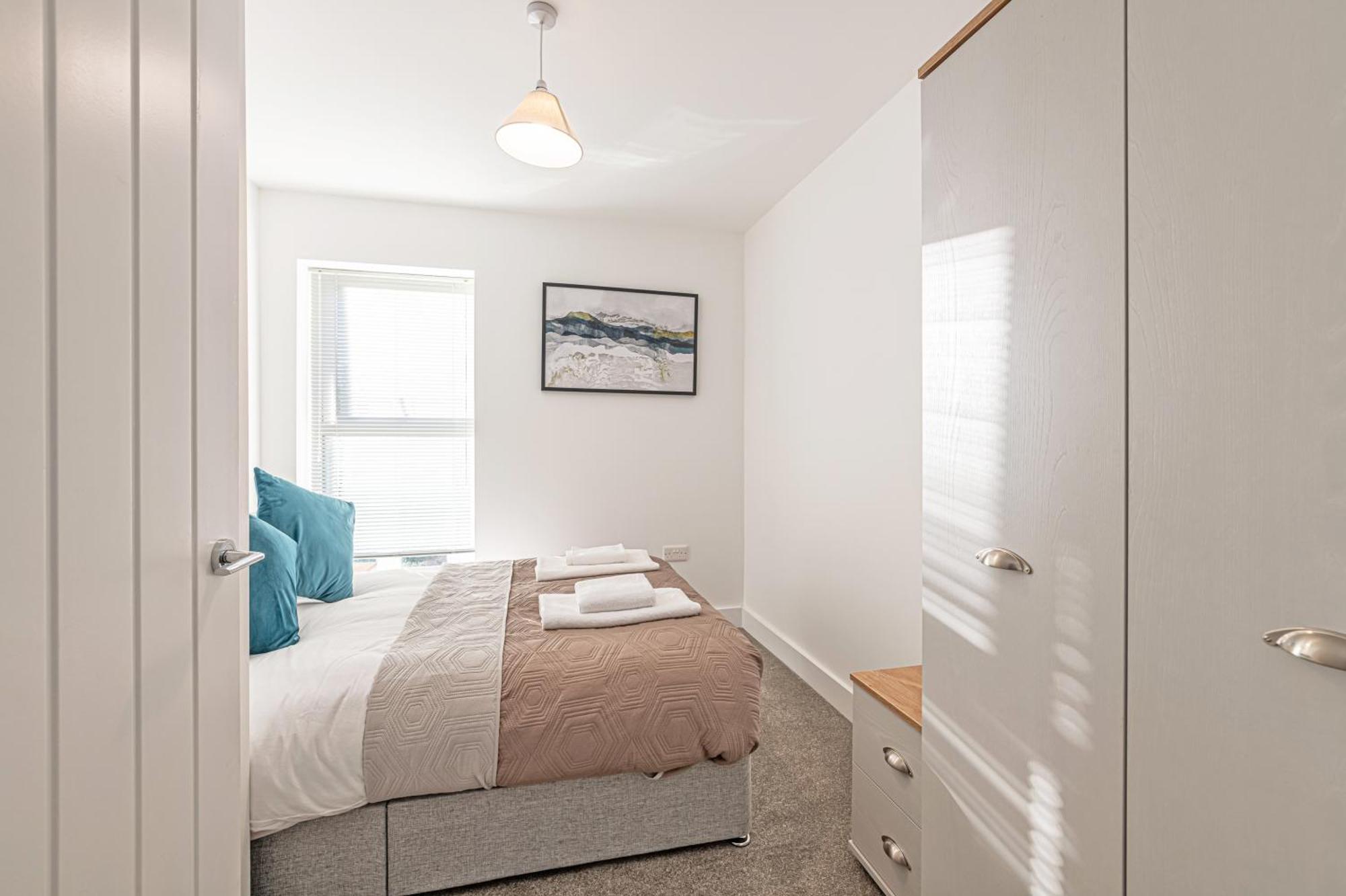 Gospel Heights Luxury Apartments With Parking Heswall Exteriér fotografie